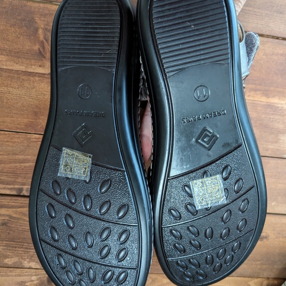 Dream Pairs Bronze Metallic Platform Sandals Size 11 - Picture 7 of 8